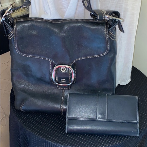 Coach 2PC black leather crossbody and wallet - Picture 2 of 8